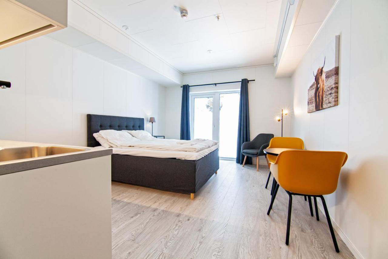 Stylish And Serviced Studio Apartment In Lofoten Svolvær Esterno foto