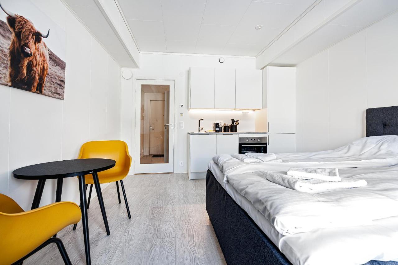 Stylish And Serviced Studio Apartment In Lofoten Svolvær Esterno foto