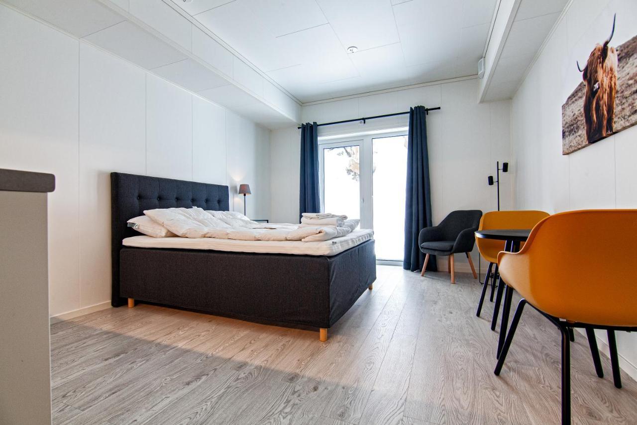 Stylish And Serviced Studio Apartment In Lofoten Svolvær Esterno foto